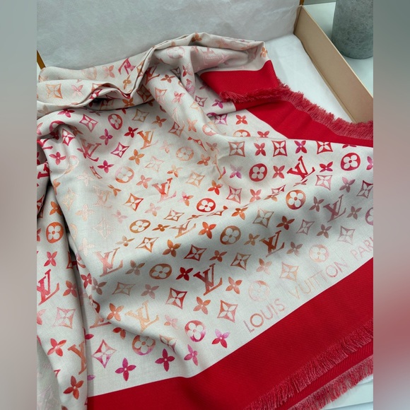 ❌SOLD❌🔥RARE!!! Louis Vuitton•Sunrise Aquarelle Shawl 55 x 55 - Picture 4 of 6